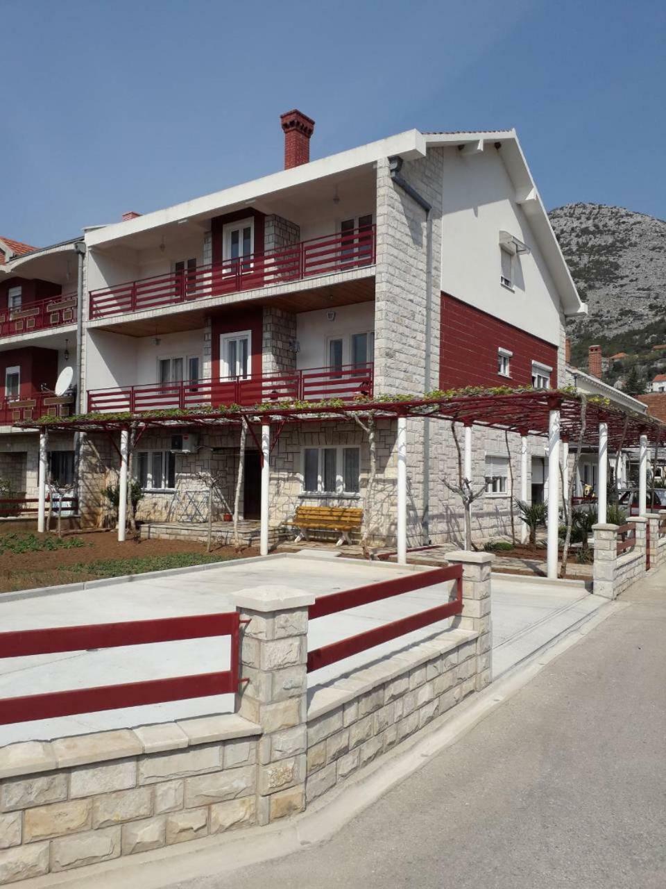 Apartmani Rada Trebinje Exterior photo